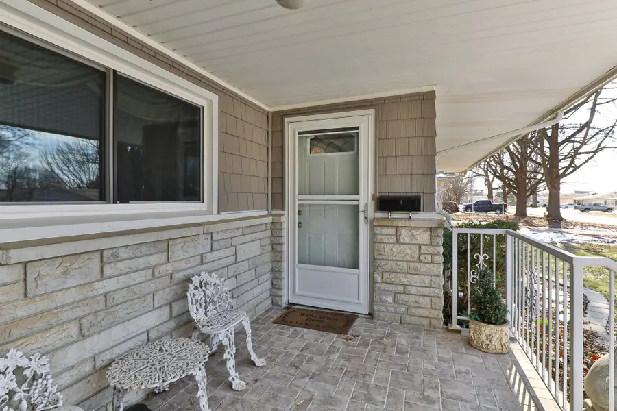 1626 S St Charles Avenue, Springfield, MO 65804 - #3