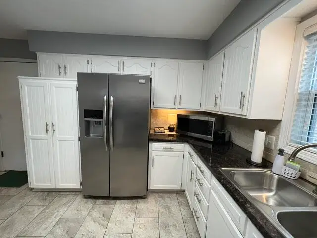 911 E Powell Street, Springfield, MO 65807 - #3