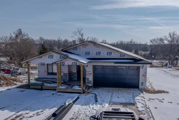 308 Hughes Road, Willard, MO 65781