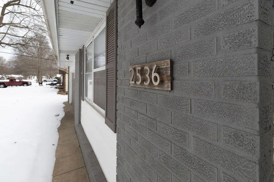 2536 S Mccann Avenue, Springfield, MO 65804 - #3