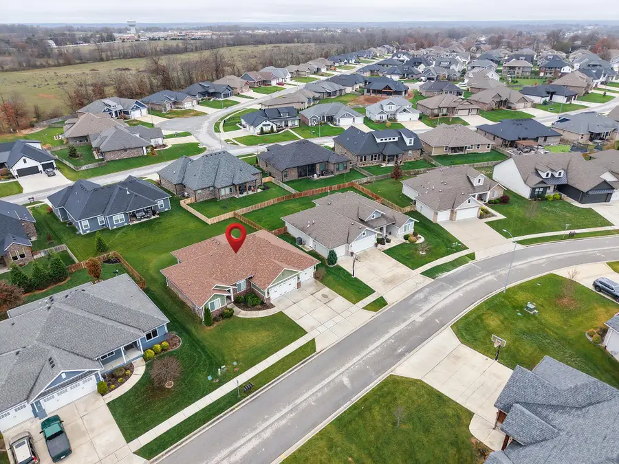 714 N Fox Hill Circle, Nixa, MO 65714 - #2