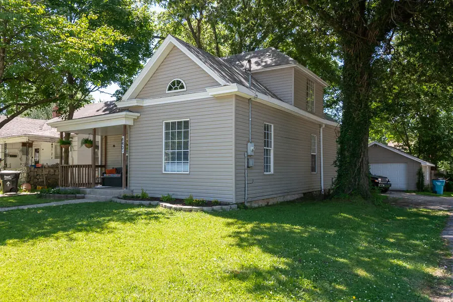 840 W Elm Street, Springfield, MO 65806 - #2