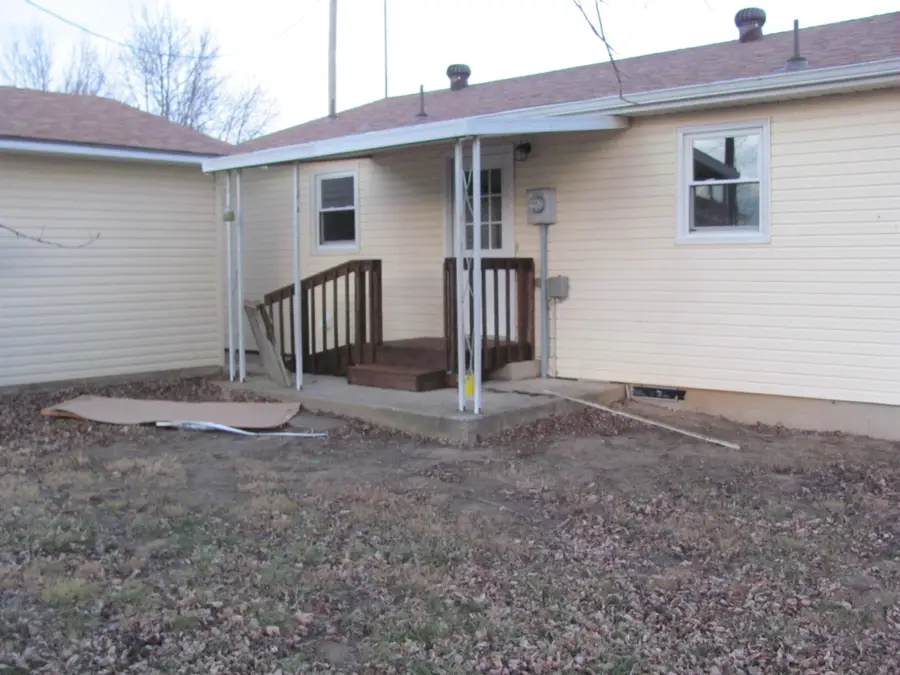 665 N Lemmon Avenue, Bolivar, MO 65613 - #3