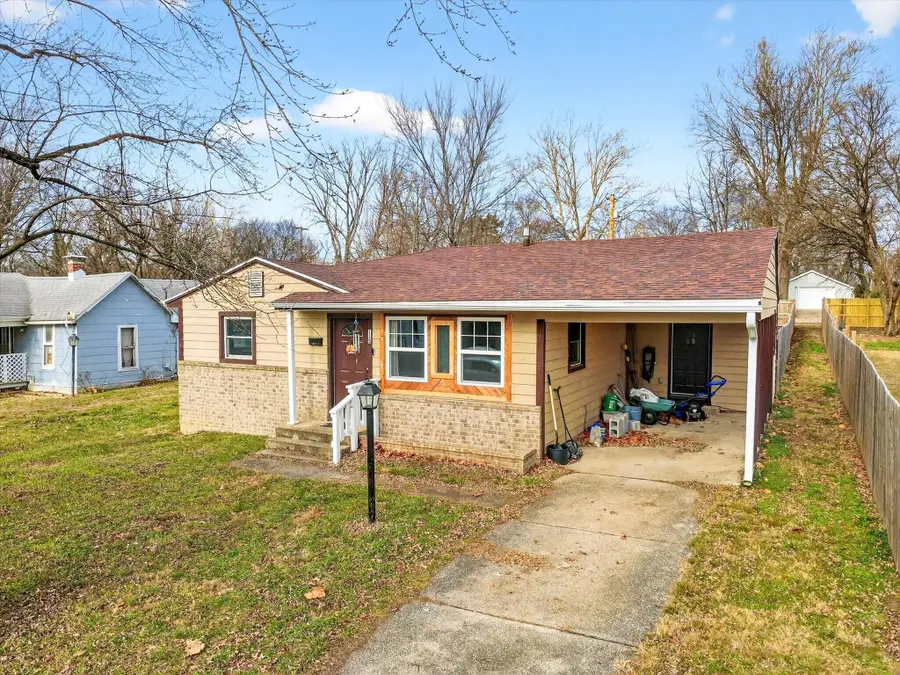 115 W Lee Street, Aurora, MO 65605 - #2