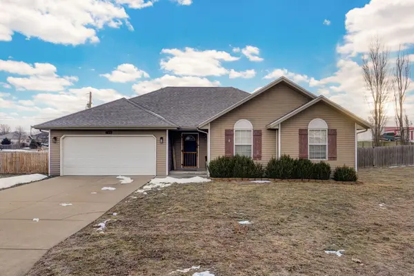 200 Vanilla Bean Road, Sparta, MO 65753