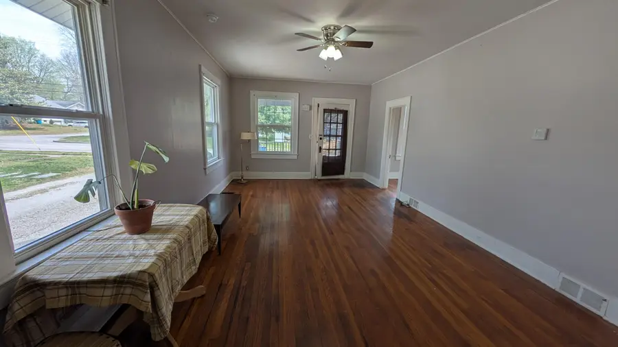 1337 S Kimbrough Avenue, Springfield, MO 65807 - #3