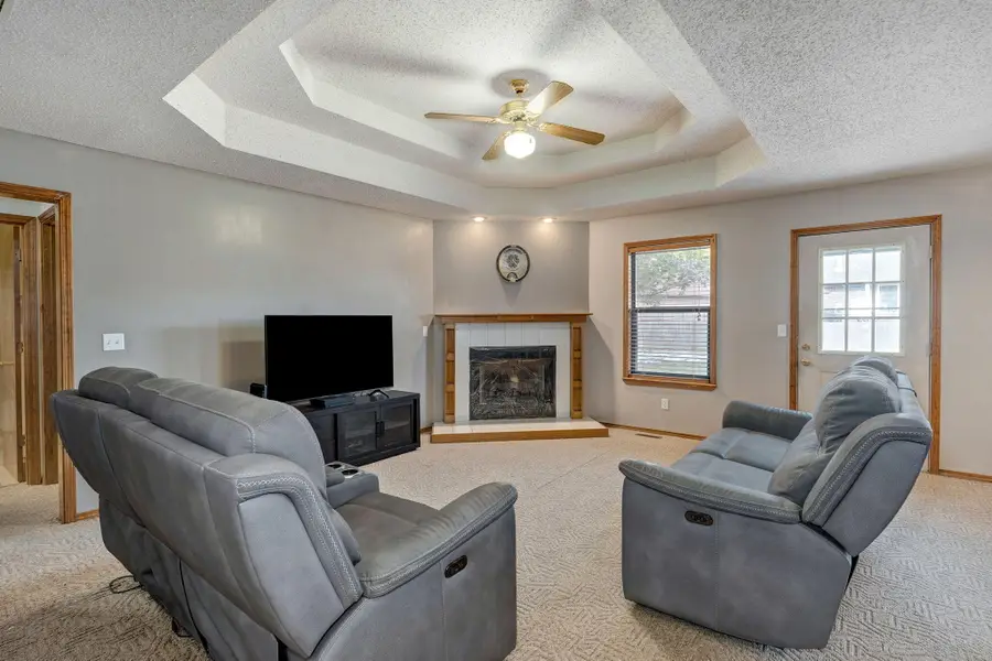 403 E Cherry Street, Nixa, MO 65714 - #2