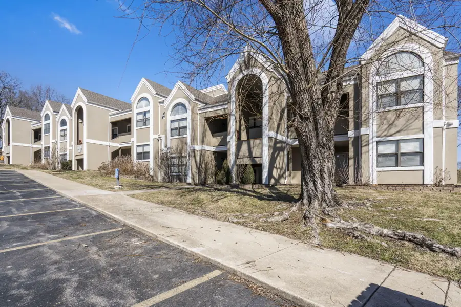 255 Wimbledon Drive #8, Branson, MO 65616 - Image #2