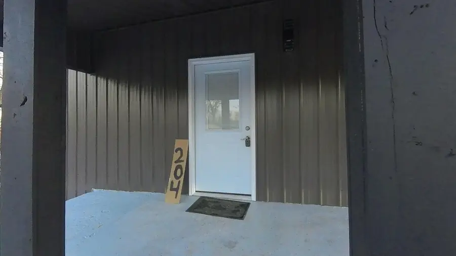 204 E Davis Street, West Plains, MO 65775 - #3