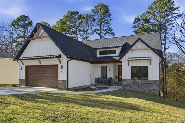 145 Nathan Drive, Hollister, MO 65672