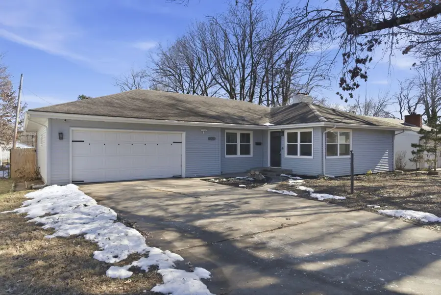 2134 S Luster Avenue, Springfield, MO 65804 - Image #2