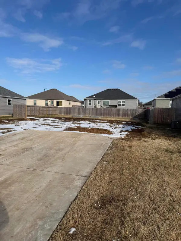 437 W Picardy Street, Republic, MO 65738