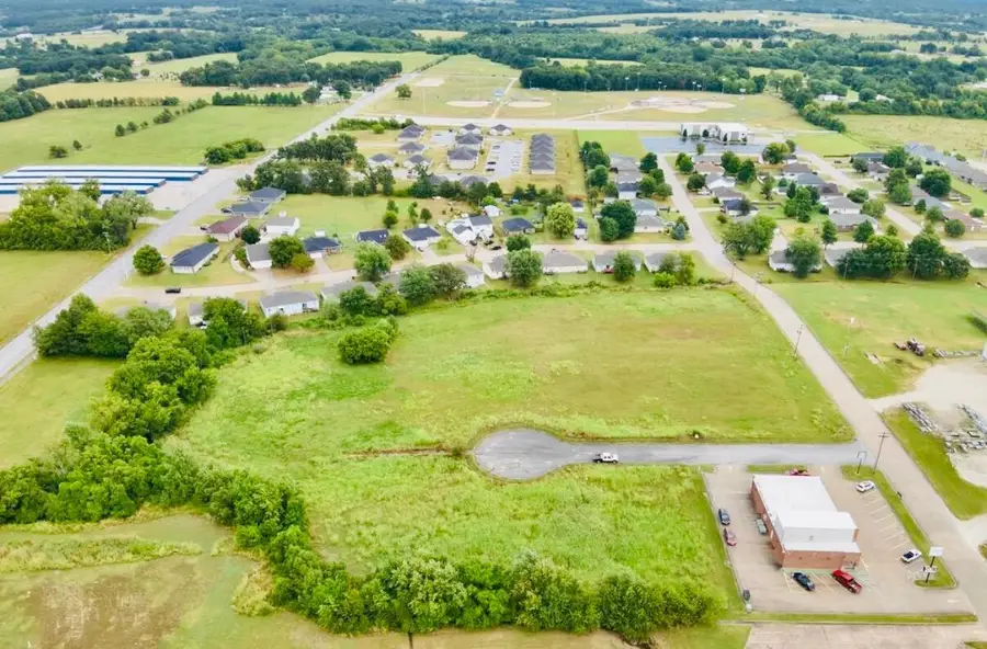 Address Withheld By Seller, Bolivar, MO 65613 - #3