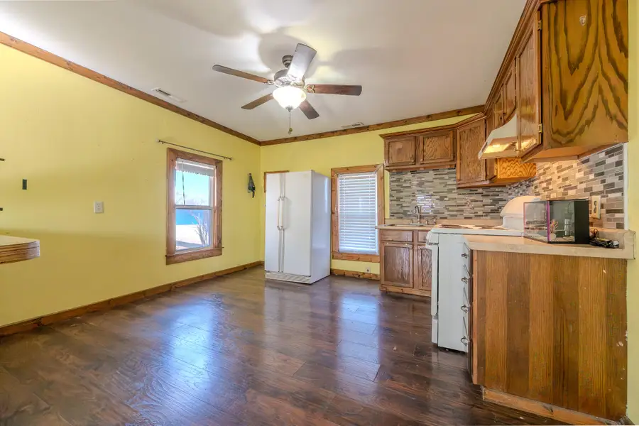 405 S Devon Street, Webb City, MO 64870 - #3