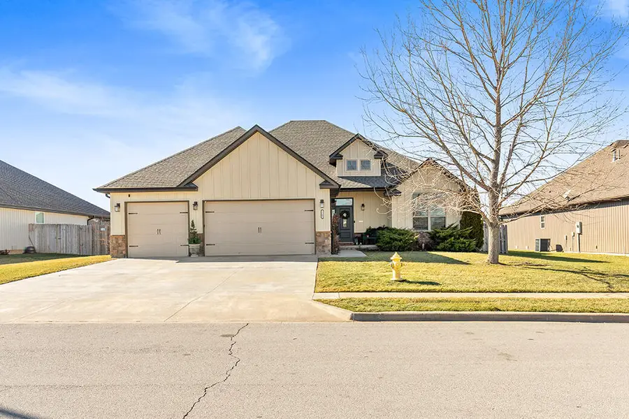 1143 S Cumberland Avenue, Republic, MO 65738 - #3