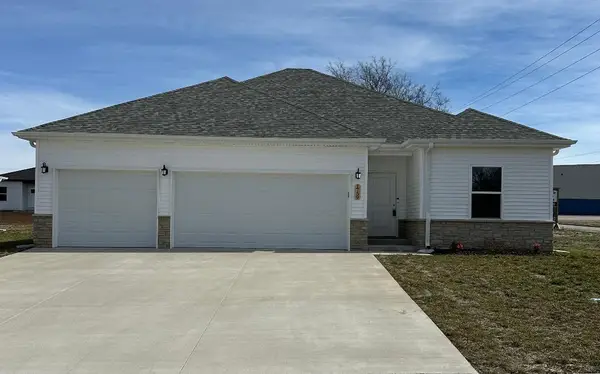 1759 Cash Drive, Mt Vernon, MO 65712