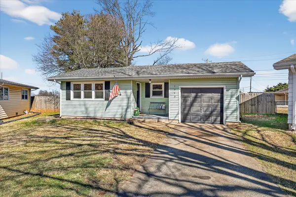 1912 S Lancaster Avenue, Springfield, MO 65807