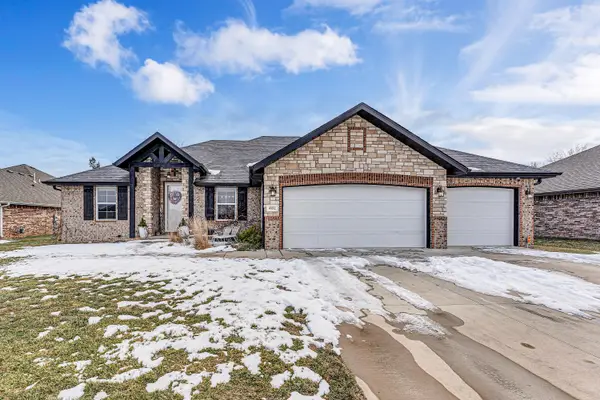 4152 W Sycamore Drive, Battlefield, MO 65619