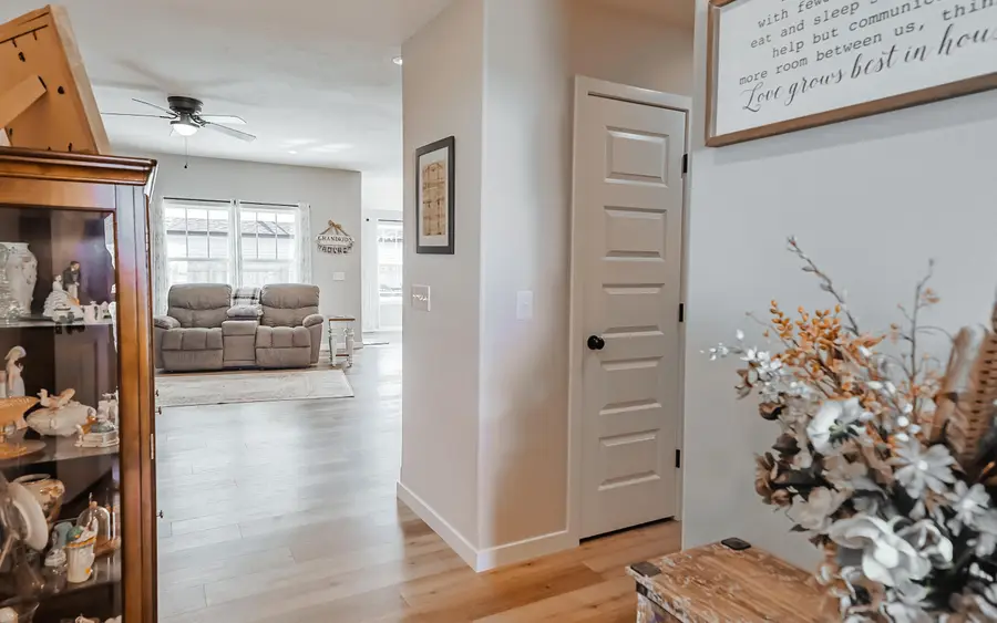 2822 E Bradford Street, Republic, MO 65738 - #3