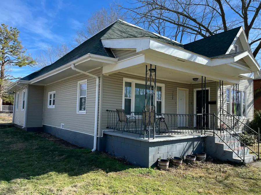 1128 N Jefferson Avenue, Springfield, MO 65802 - #2