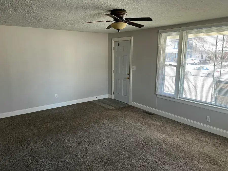 1128 N Jefferson Avenue, Springfield, MO 65802 - #3