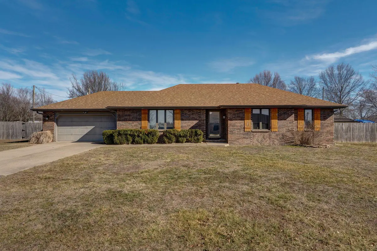 2002 S 11th Avenue, Ozark, MO 65721 - #1