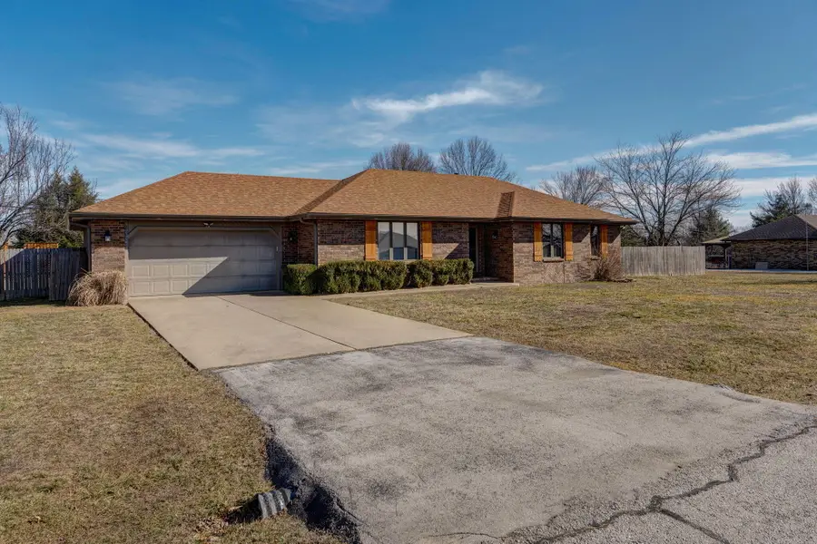 2002 S 11th Avenue, Ozark, MO 65721 - #3