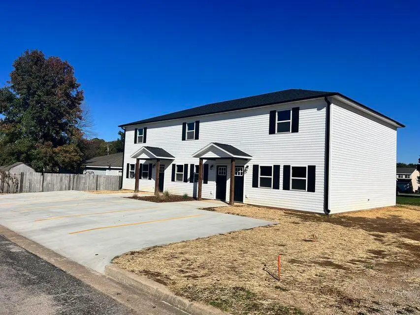 2812 Burke Avenue, West Plains, MO 65775 - #1