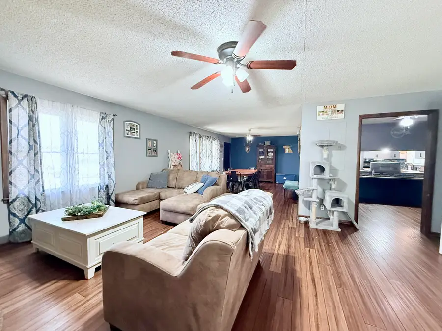 430 N Fredrick Street, Houston, MO 65483 - #3