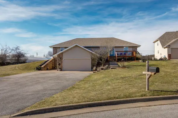 315 W Rainey Street, Ozark, MO 65721