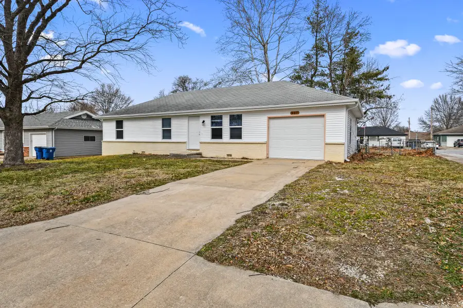 607 Aspen Drive, Nixa, MO 65714 - #2