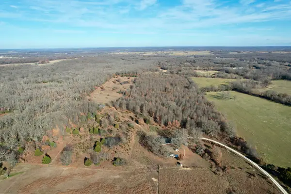 000 E 1700th Road, Fair Play, MO 65649