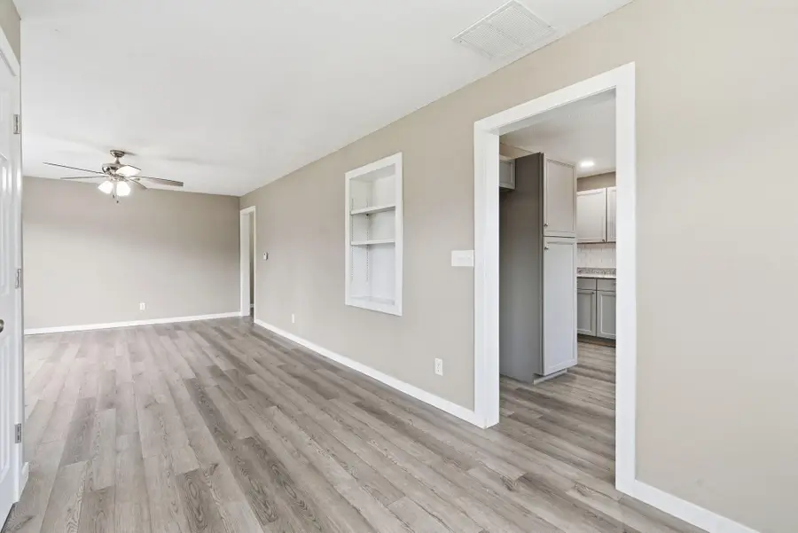 1229 E Berkeley Street, Springfield, MO 65804 - #3