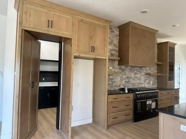 1749 E Peartree Drive, Ozark, MO 65721 - #2