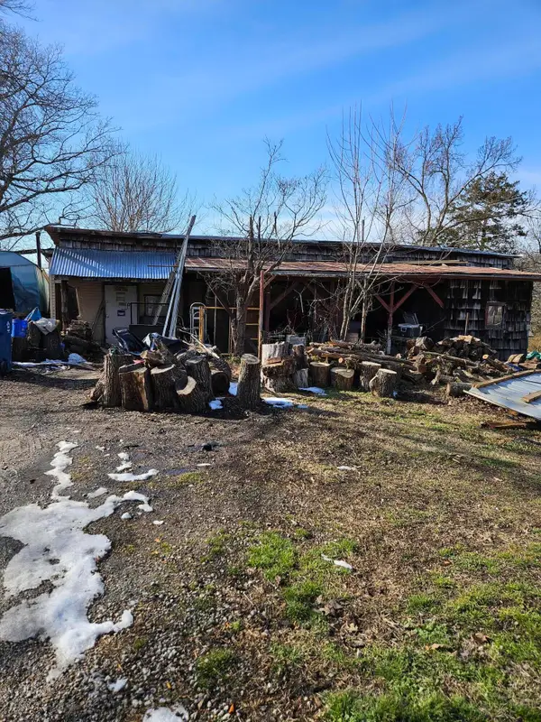 497 Knox Avenue, Hollister, MO 65672