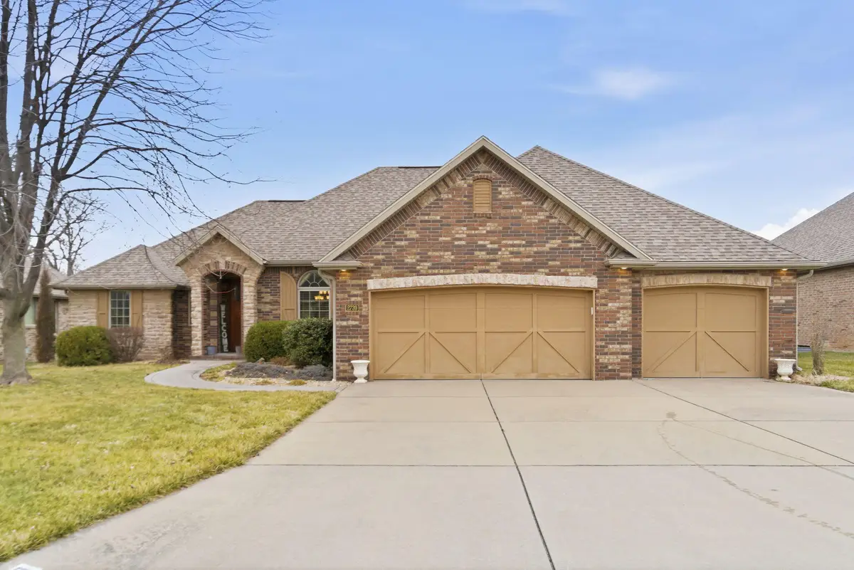 2739 E Chinkapin Lane, Springfield, MO 65804 - #1