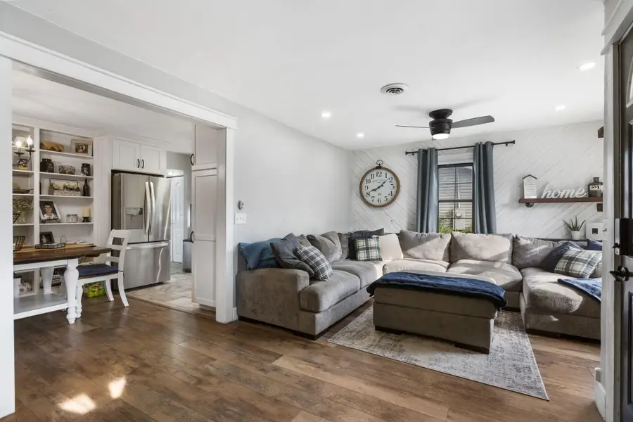 307 N Prospect Street, Nixa, MO 65714 - #2