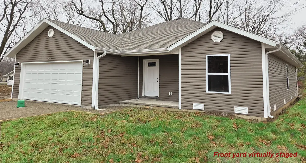 112 N Vine Street, Marshfield, MO 65706 - #1