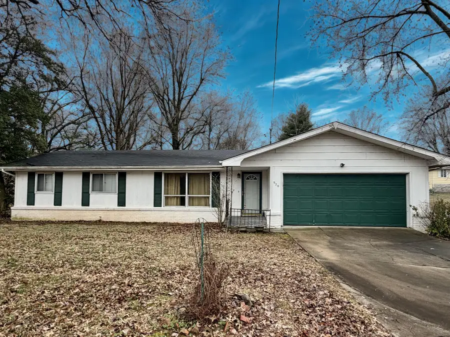 928 Walnut Lawn Court, Springfield, MO 65807 - #2