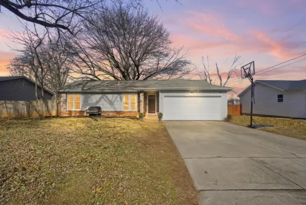 933 W Morningside Street, Springfield, MO 65807