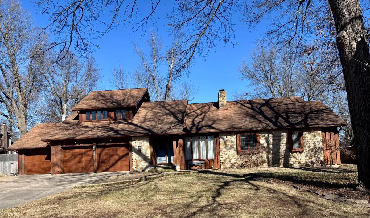1456 S Bright Oak Avenue, Springfield, MO 65809 - #1