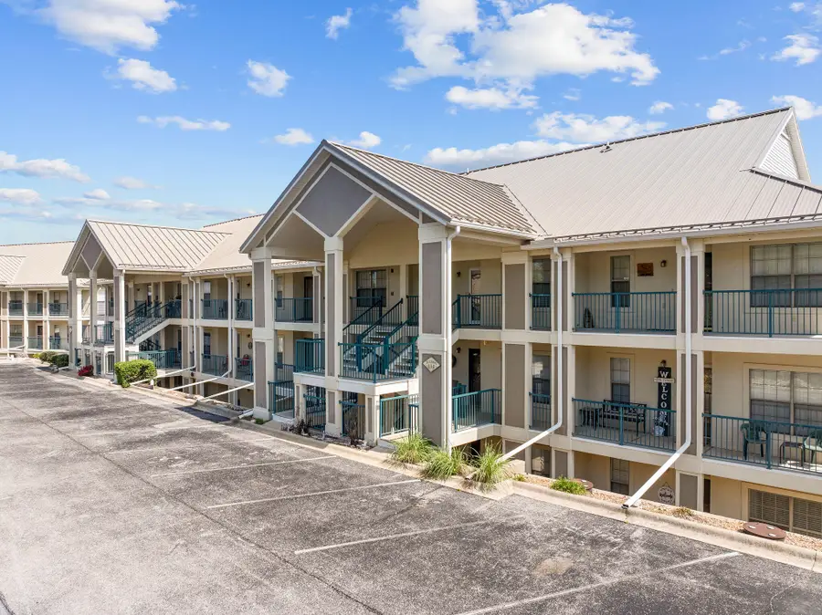 135 Upper Emerald Bay Circle #6, Hollister, MO 65672 - #3