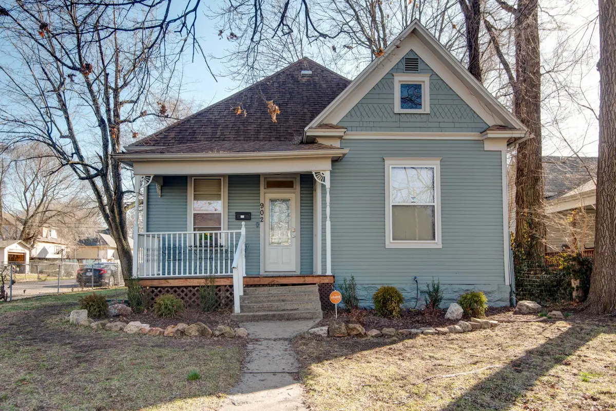 902 W Central Street, Springfield, MO 65802 - #1