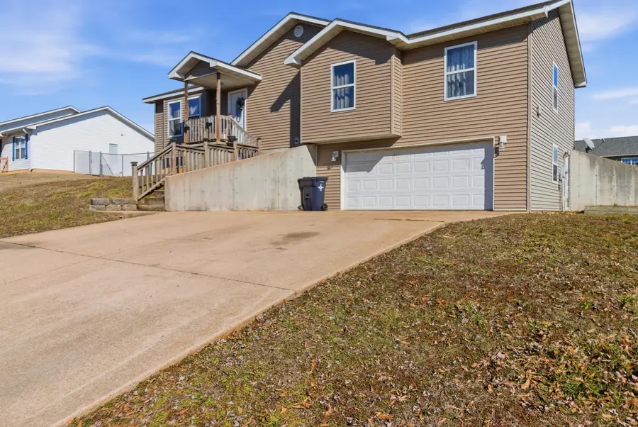 1604 Amy Street, West Plains, MO 65775 - #3