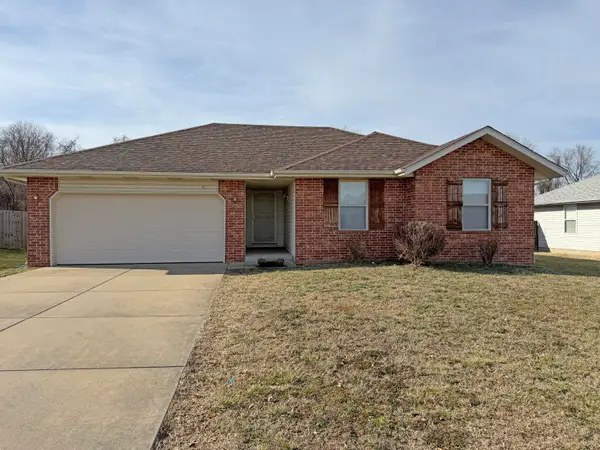 875 S Natalie Avenue, Springfield, MO 65802