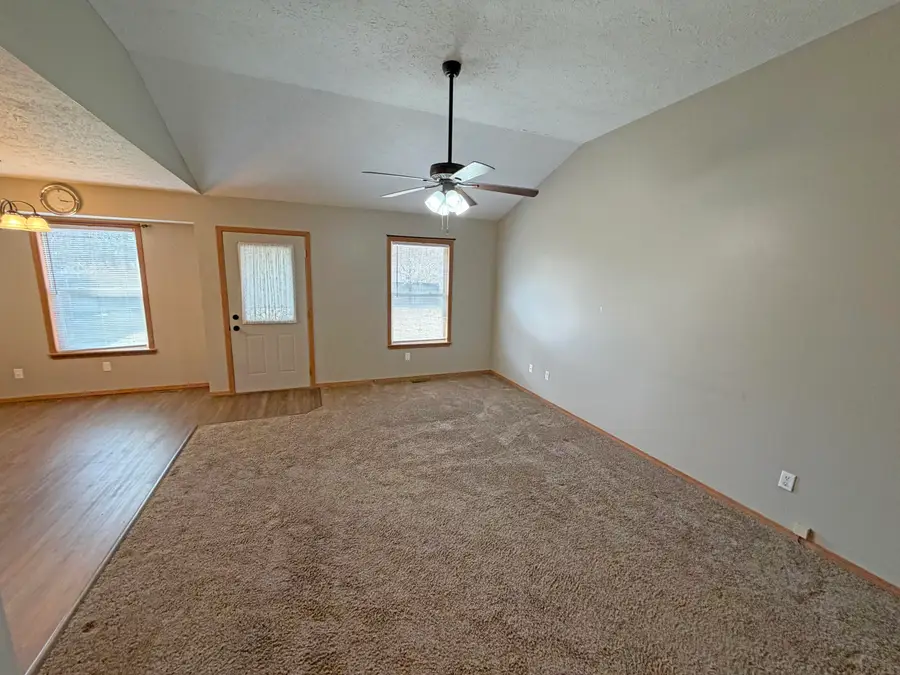 875 S Natalie Avenue, Springfield, MO 65802 - #2