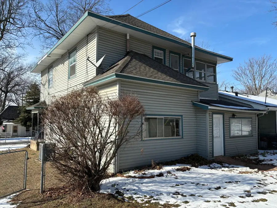 2202 N Ramsey Avenue, Springfield, MO 65803 - #3