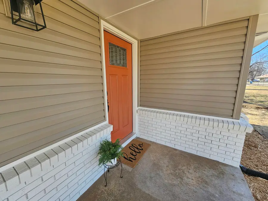 4072 W Magnolia Drive, Battlefield, MO 65619 - #3