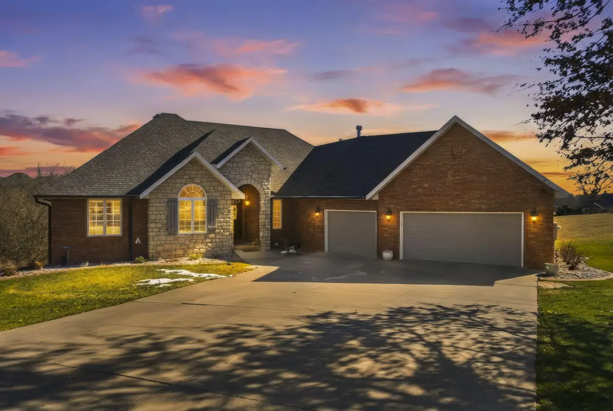 402 N Waterford Way, Nixa, MO 65714 - #1