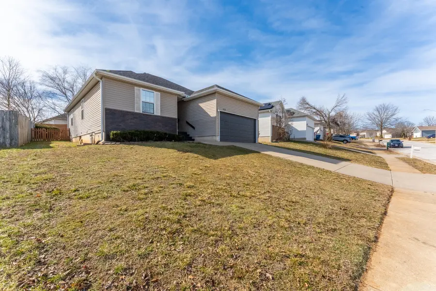 416 W White Ash Road, Nixa, MO 65714 - #2